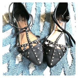 Flats - Studded Black